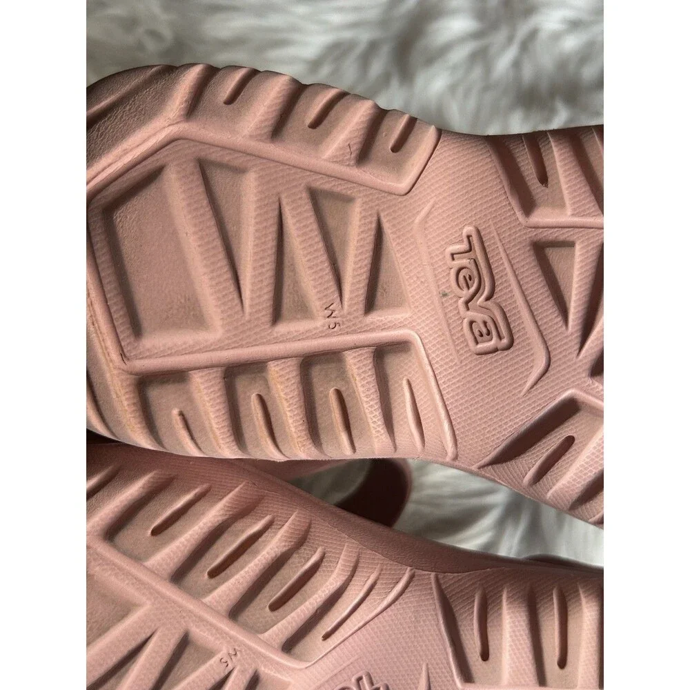 Teva Size 5 Pink Hurricane Drift Strappy Sandals Waterproof Outdoor Water Shoe